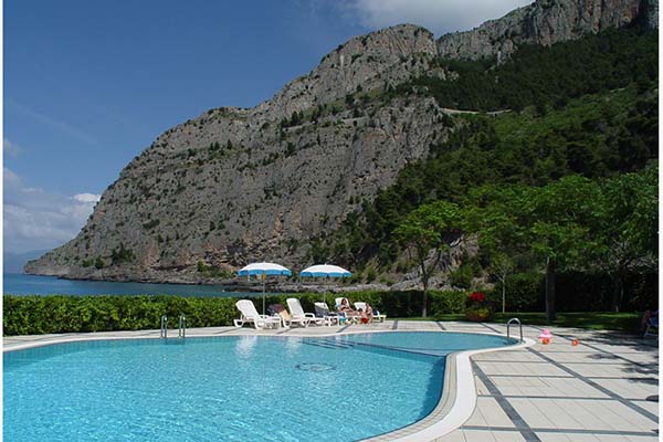 Hotel Gabbiano - direttamente sulla spiaggia Luppa-Anginarra